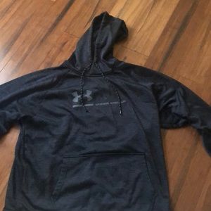 Under armor storm sweatshirt
